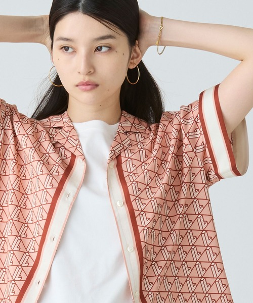 LACOSTE(ラコステ)の「ウィメンズ オーバーサイズ オープンカラーモノグラムシャツ(シャツ/ブラウス・レディース・ピンク・34/38/36)」の21枚目の写真
