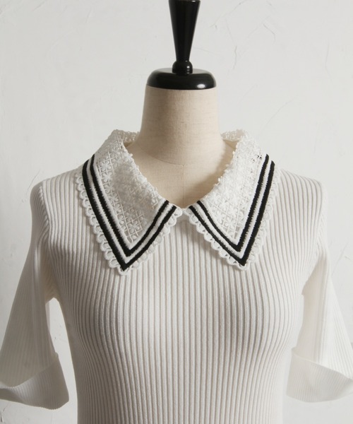 tocco closet（トッコ　クローゼット）の「【ZOZO限定】2WAYラインレース襟付きリブニット半袖トップス（ニット/セーター・レディース・ブラック/ライトブルー/オフホワイト/コーラルピンク/ネイビー・M）」の6枚目の写真