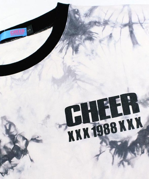 CHEER(チアー)の「バック編み上げデザインショート丈タイダイ柄トレーナー(スウェット・レディース・ブルー/ピンク/グレー・S/L/M)」の8枚目の写真