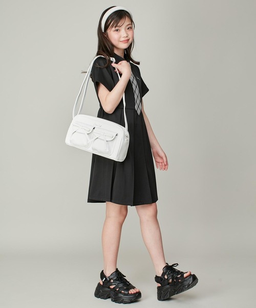 JENNI（ジェニィ）の「【リバイバルアイテム】厚底スニーカー風スポサン（サンダル・キッズ・ブラック/オフホワイト・24cm/23cm/22cm）」の16枚目の写真