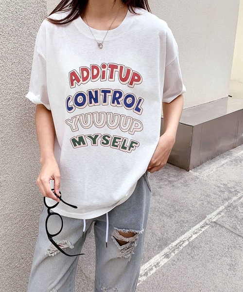 LOWO(ロワ)の「綿混英字プリントオーバーサイズTシャツ カットソー(Tシャツ/カットソー・レディース・ホワイト/グレー・FREE)」の5枚目の写真