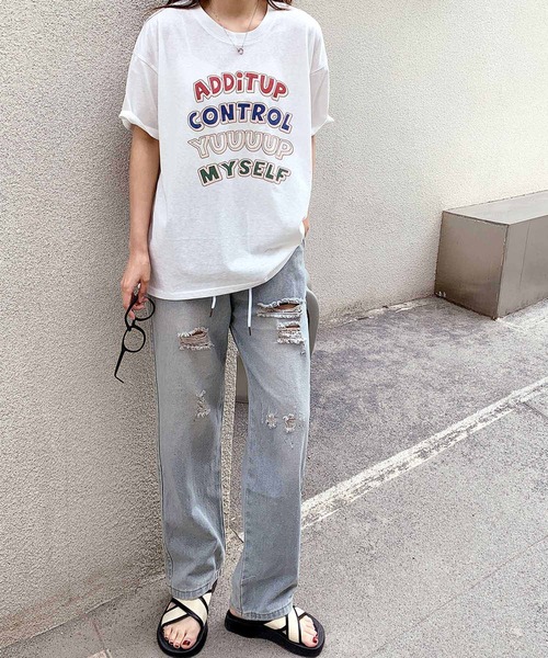LOWO(ロワ)の「綿混英字プリントオーバーサイズTシャツ カットソー(Tシャツ/カットソー・レディース・ホワイト/グレー・FREE)」の6枚目の写真