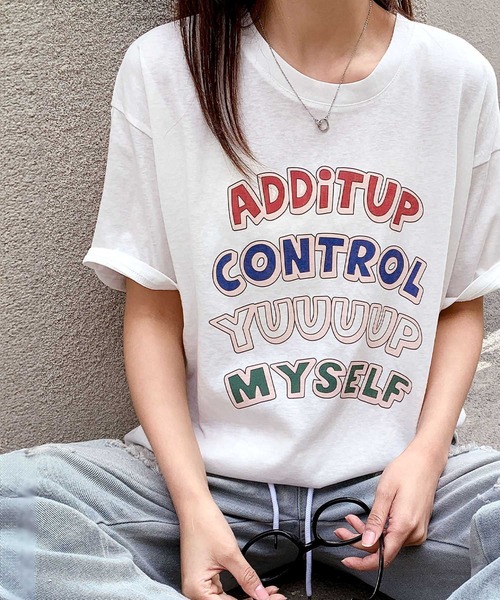 LOWO(ロワ)の「綿混英字プリントオーバーサイズTシャツ カットソー(Tシャツ/カットソー・レディース・ホワイト/グレー・FREE)」の7枚目の写真