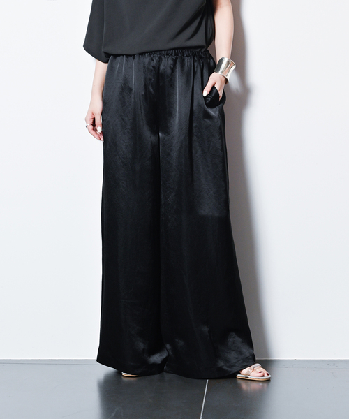 CITYSHOP(シティーショップ)の「SATIN EASY パンツ(その他パンツ・レディース・ブラック/ブラウン・36/38)」の2枚目の写真