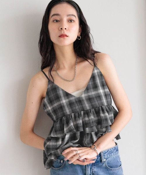 LOWRYS FARM(ローリーズファーム)の「オンブレチェックビスチェ 576770(キャミソール・レディース・チャコールグレー/レッド・FREE)」の7枚目の写真