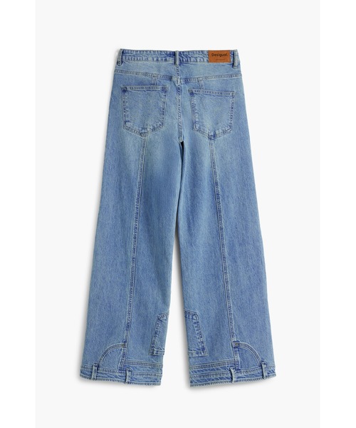 Desigual（デシグアル）の「ユニーク裾　ロングデニムパンツ（デニムパンツ・レディース・ブルー・36/38/40/42/44/34）」の2枚目の写真