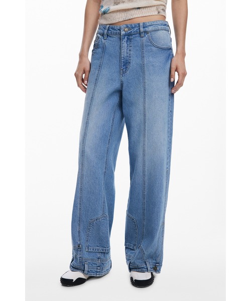 Desigual（デシグアル）の「ユニーク裾　ロングデニムパンツ（デニムパンツ・レディース・ブルー・36/38/40/42/44/34）」の3枚目の写真