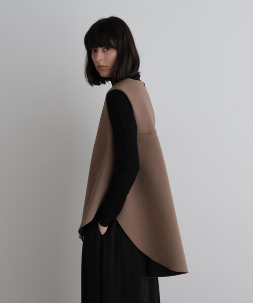 ⭐︎お値下げ中⭐︎LE PHIL ライトボンディングジレ　黒 ◇ライトボンディングノースリーブジレブラウス（ベスト）｜LE