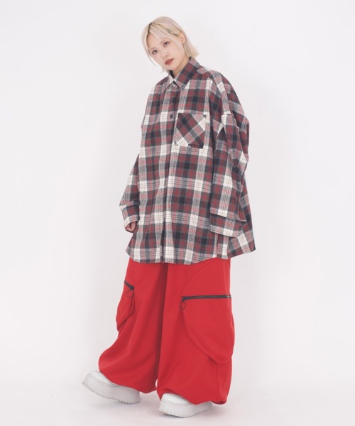 L.H.P(エルエイチピー)の「neuron/ニュウロン/カラーカーゴパンツ(カーゴパンツ・レディース・レッド・F)」の3枚目の写真