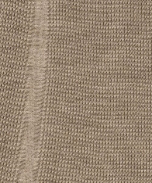 LOEFF(ロエフ)の「<LOEFF>16ゲージ Vネック ニット(ニット/セーター・レディース・オフホワイト/ベージュ/グレー系・FREE)」の19枚目の写真