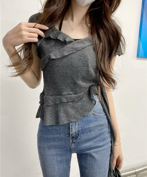 LYEON(リヨン)の「アシメフリルホルターレイヤードトップス(Tシャツ/カットソー・レディース・グレー/オフホワイト/ベージュ・FREE)」の3枚目の写真