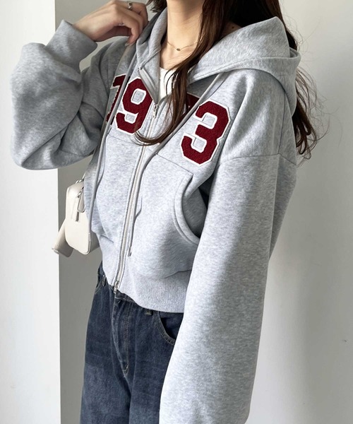 セール】ショート丈ダブルジップロゴワッペン刺繍スウェットパーカー