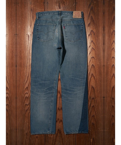 Levi's(リーバイス)の「Levi's/リーバイス LEVI'S(R) VINTAGE CLOTHING 1955 501(R)ジーンズ ミディアムインディゴ(デニムパンツ・メンズ・インディゴブルー・W30 L32/W28 L32/W36 L32/W34 L32/W32 L32)」の13枚目の写真