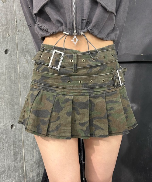 Figments(フィグメンツ)の「ダブルベルトデニムプリーツミニスカパン(スカート・レディース・その他1/ブラック/ブルー・SMALL/MEDIUM)」の3枚目の写真