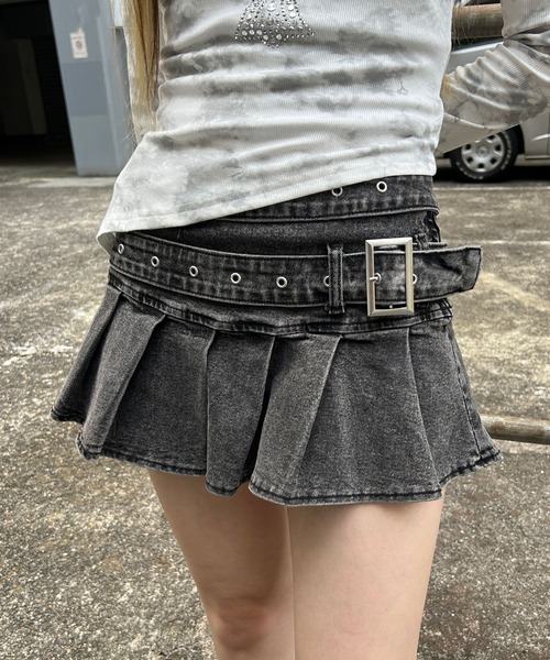 Figments(フィグメンツ)の「ダブルベルトデニムプリーツミニスカパン(スカート・レディース・その他1/ブラック/ブルー・SMALL/MEDIUM)」の5枚目の写真