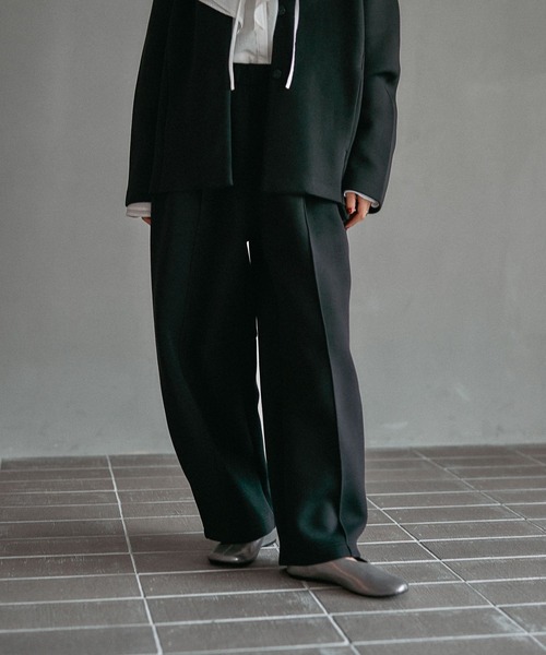 LEPSIM(レプシィム)の「パフエアバレルスウェットパンツ 576760(スウェットパンツ・レディース・ブラウン/トップグレー/ブラック/グレイッシュベージュ・FREE)」の22枚目の写真