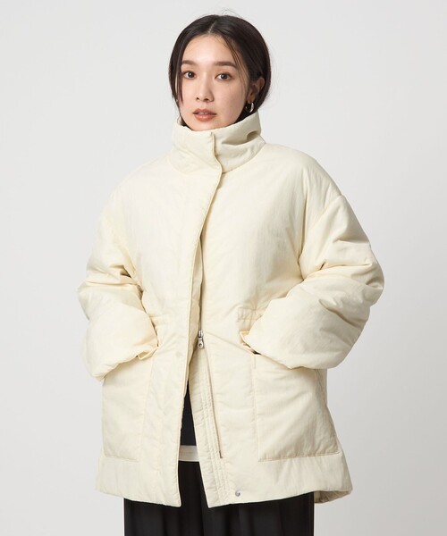 green label relaxing（グリーンレーベルリラクシング）の「【WEB限定】＜at ease＞パフ ブルゾン（ナイロンジャケット・レディース・オフホワイト/ブラック・FREE）」の15枚目の写真