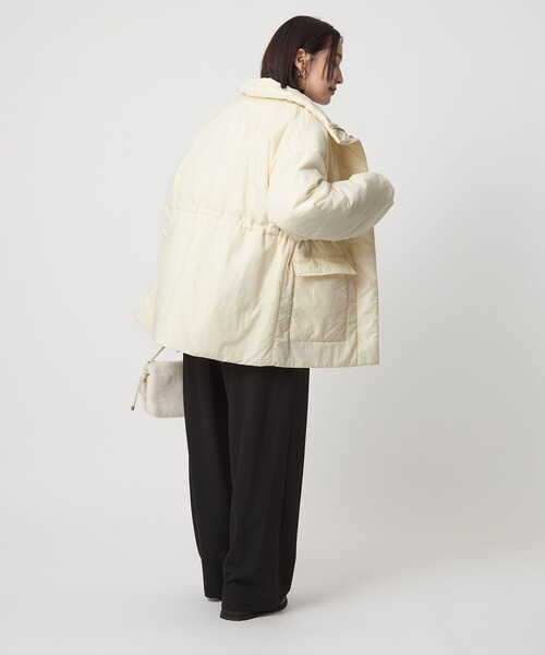 green label relaxing（グリーンレーベルリラクシング）の「【WEB限定】＜at ease＞パフ ブルゾン（ナイロンジャケット・レディース・オフホワイト/ブラック・FREE）」の21枚目の写真