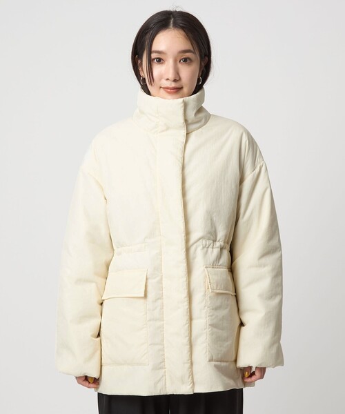 green label relaxing（グリーンレーベルリラクシング）の「【WEB限定】＜at ease＞パフ ブルゾン（ナイロンジャケット・レディース・オフホワイト/ブラック・FREE）」の22枚目の写真