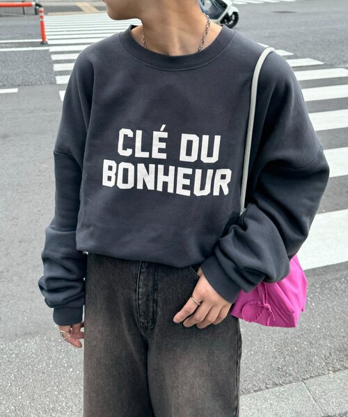 CIAOPANIC TYPY（チャオパニックティピー）の「【WEB限定】【UNISEX】CLE'DUビッグシルエット裏起毛ロゴスウェット（スウェット・レディース・チャコールグレー/グレー/ネイビー・MEDIUM/LARGE）」の17枚目の写真