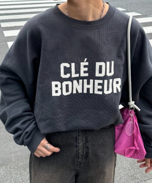 CIAOPANIC TYPY（チャオパニックティピー）の「【WEB限定】【UNISEX】CLE'DUビッグシルエット裏起毛ロゴスウェット（スウェット・レディース・チャコールグレー/グレー/ネイビー・MEDIUM/LARGE）」の16枚目の写真