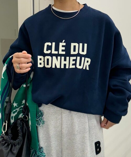 CIAOPANIC TYPY（チャオパニックティピー）の「【WEB限定】【UNISEX】CLE'DUビッグシルエット裏起毛ロゴスウェット（スウェット・レディース・チャコールグレー/グレー/ネイビー・MEDIUM/LARGE）」の5枚目の写真