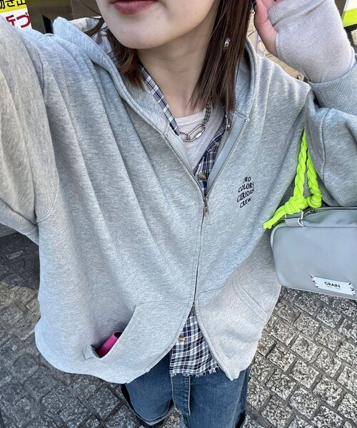 CIAOPANIC(チャオパニック)の「【新色追加】ピグメント刺繍ダブルジップパーカー(Tシャツ/カットソー・レディース・ピンク/イエロー/カーキ/オレンジ/パープル/ブルー/グレー/チャコールグレー/ブラウン/ネイビー/サーモンピンク・FREE)」の13枚目の写真