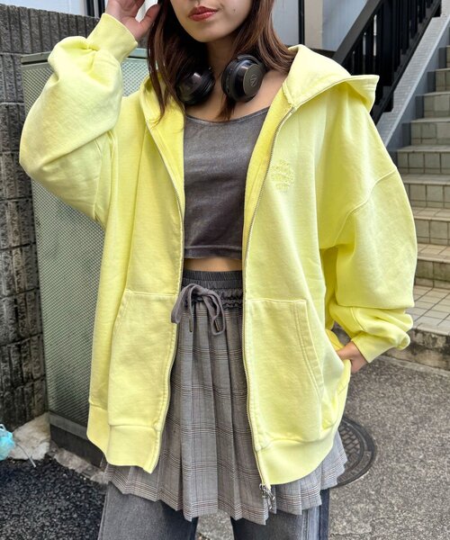 アルベロベロ♥️黄色のキラキラ　 にこちゃん蝶刺繍 フルジップパーカー 楽天市場】【40％OFF SALE】アルベロベロ(Alberobello)オレボレブラ