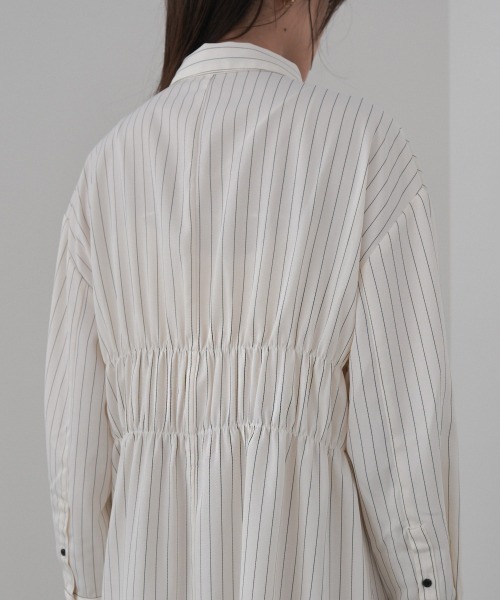 Bab（バブ）の「【選べるサイズ展開】ストライプビスチェ風シャツワンピース（シャツワンピース・レディース・アイボリー/グレイッシュベージュ/ブラウン/チャコールグレー・S/M/L）」の17枚目の写真