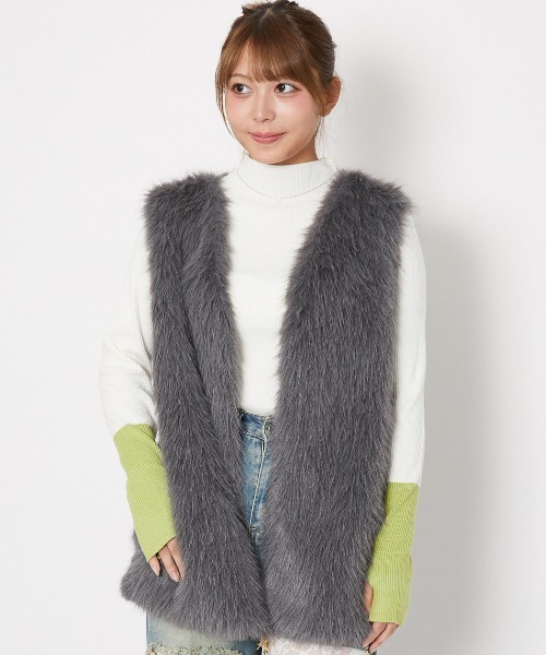 GORGE(ゴージ)の「《ふわふわフェイクファー×こなれ感》レディース ファーベスト 秋冬 重ね着アイテム(ベスト・レディース・グレイッシュベージュ/ブラウン/チャコール/アイボリー・F)」の9枚目の写真