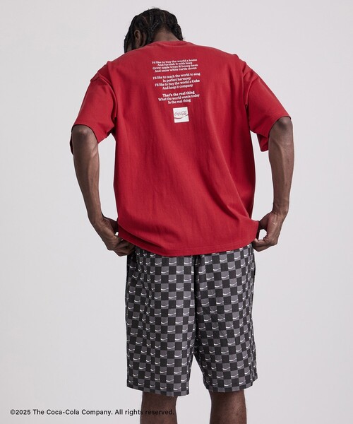 Saturdays NYC(サタデーズ ニューヨークシティ )の「Coca-Cola 70s Back Printed T-Shirt(Tシャツ/カットソー・メンズ・ブラック/レッド/ホワイト・XL/L/S/M)」の3枚目の写真