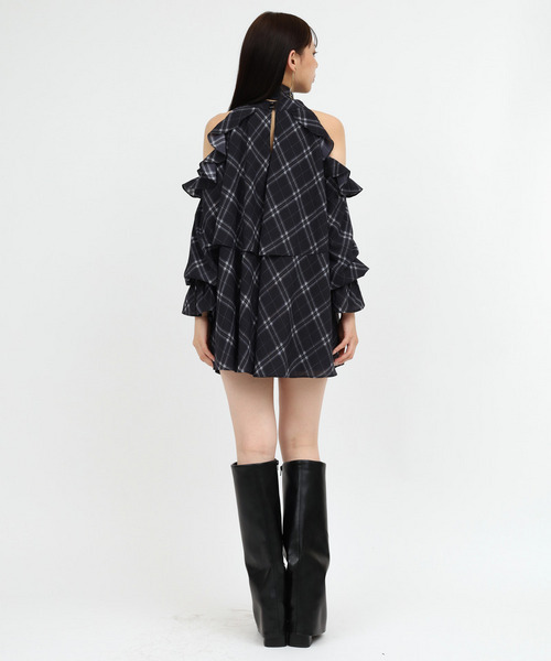 ROYAL PARTY（ロイヤルパーティー）の「リボン付コールドショルダー長袖ブラウスセットアップ（シャツ/ブラウス・レディース・ブラック/オフホワイト/チェック・FREE）」の6枚目の写真