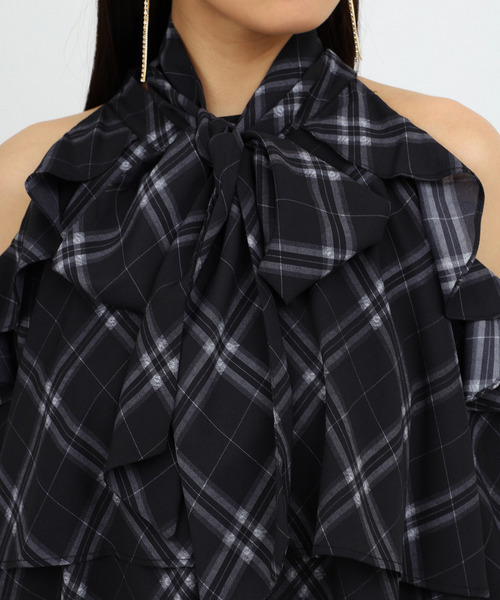 ROYAL PARTY（ロイヤルパーティー）の「リボン付コールドショルダー長袖ブラウスセットアップ（シャツ/ブラウス・レディース・ブラック/オフホワイト/チェック・FREE）」の7枚目の写真