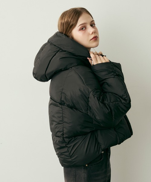 sinoon 韓国　ブラックダウンジャケット クロップドスタイル セール】クロップド丈ハイネック中綿ダウンジャケット（ダウン