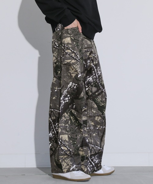MDR(エムディアール)の「ツリーカモ柄 バレルレッグ ワイドパンツ(その他パンツ・メンズ・グレー・M/L)」の17枚目の写真