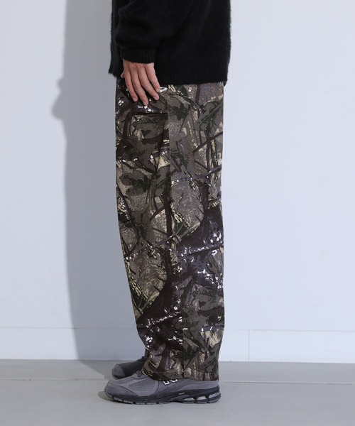 MDR(エムディアール)の「ツリーカモ柄 バレルレッグ ワイドパンツ(その他パンツ・メンズ・グレー・M/L)」の9枚目の写真