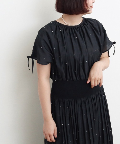 CHILD WOMAN(チャイルドウーマン)の「シャーリングDOTジャカード フレンチスリーブワンピース(ワンピース・レディース・ブラック・FREE)」の15枚目の写真