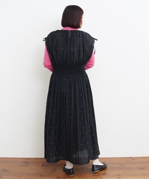 CHILD WOMAN(チャイルドウーマン)の「シャーリングDOTジャカード フレンチスリーブワンピース(ワンピース・レディース・ブラック・FREE)」の17枚目の写真