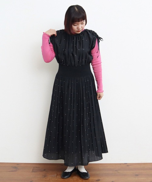 CHILD WOMAN(チャイルドウーマン)の「シャーリングDOTジャカード フレンチスリーブワンピース(ワンピース・レディース・ブラック・FREE)」の19枚目の写真