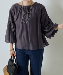 袖バルーンシアーブラウス