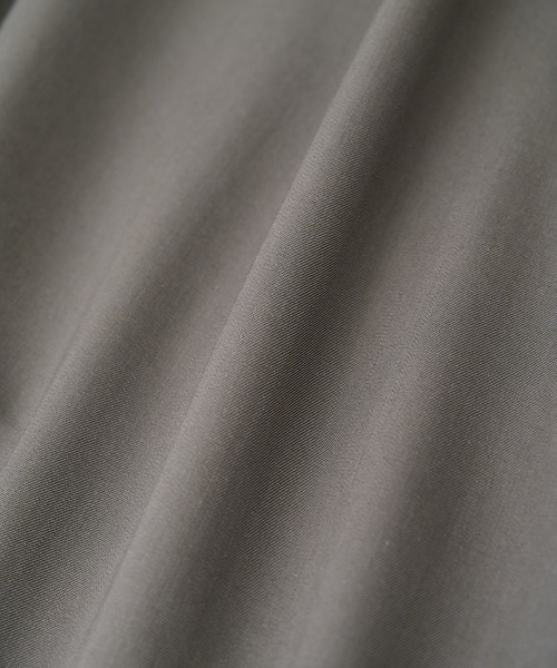 UNITED TOKYO（ユナイテッドトウキョウ）の「CLEAR WOOL 2タックバレルスラックス（その他パンツ・メンズ・ブラック/グレイッシュベージュ/グレー・1/2/3）」の14枚目の写真