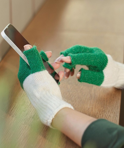 TEMBEA（テンベア）の「TEMBEA FINGERLESS GUNTE MOHAIR テンベア