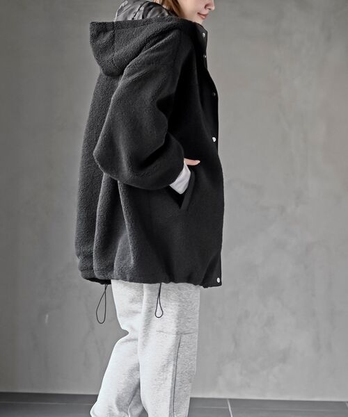 rps（アールピーエス）の「ボアビッグシルエットフードブルゾン（ブルゾン・レディース・アイボリー/ブラック・フリー）」の13枚目の写真