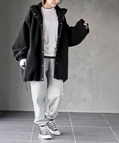 rps（アールピーエス）の「ボアビッグシルエットフードブルゾン（ブルゾン・レディース・アイボリー/ブラック・フリー）」の14枚目の写真