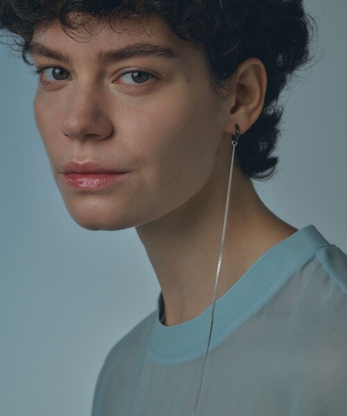 and cloud(アンドクラウド)の「Venetian Chain Long Charm Earring(イヤリング・レディース・ブラック系その他・FREE)」の5枚目の写真