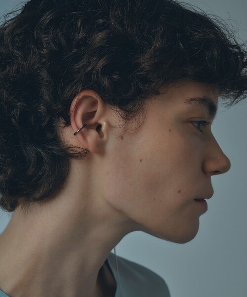 and cloud(アンドクラウド)の「Venetian Chain Long Charm Earring(イヤリング・レディース・ブラック系その他・FREE)」の7枚目の写真