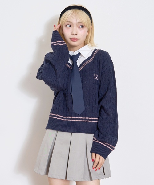 LOVETOXIC（ラブトキシック）の「衿つきレイヤードニット（ニット/セーター・キッズ・アイボリー/ベージュ/ネイビー/トップグレー・S:140cm/L:160cm/130cm/M:150cm）」の9枚目の写真