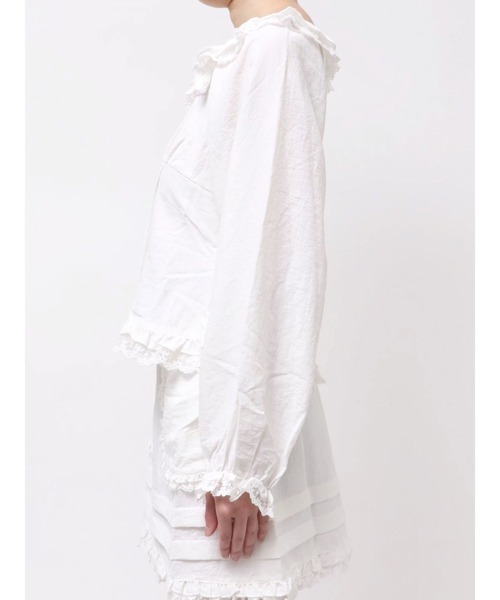 merry jenny(メリージェニー)の「sugar square blouse(シャツ/ブラウス・レディース・オフホワイト/ライトブルー/ブラック・FREE)」の5枚目の写真