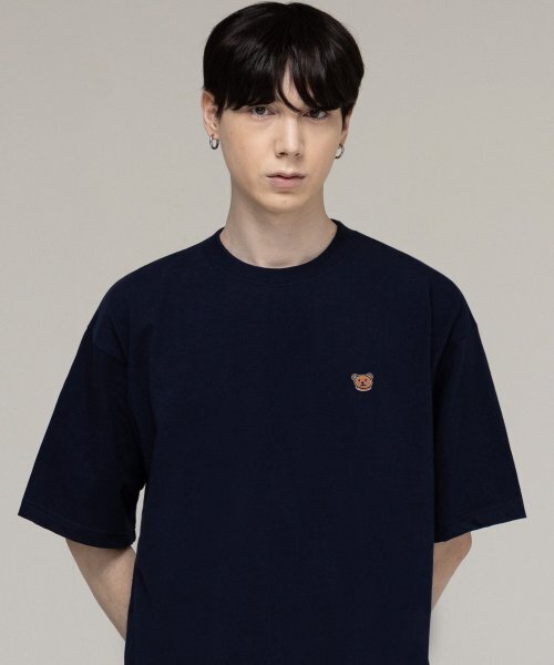 GRAVER（グレーバー）の「[UNISEX]スモールベアフェイススマイルバンファルティ_ネイビー（Tシャツ/カットソー・レディース・ネイビー・SMALL/LARGE/X-LARGE/MEDIUM）」の2枚目の写真