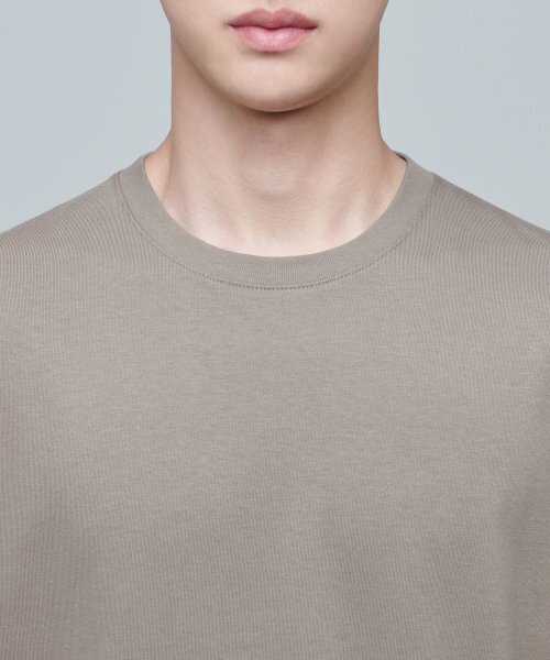 MUSINSA STANDARD（ムシンサスタンダード）の「リラックスフィットクルーネックTシャツ2 [ダスティベージュ]（Tシャツ/カットソー・メンズ・その他・LARGE/XXX-LARGE/SMALL/MEDIUM）」の4枚目の写真
